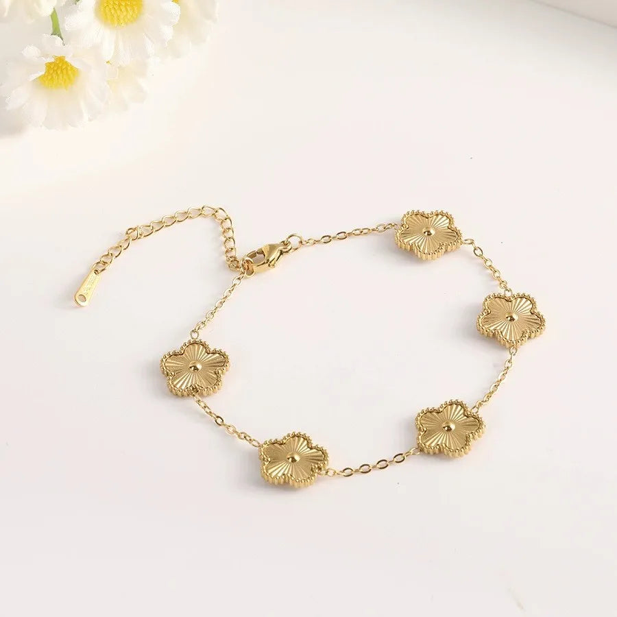 Mussel Five-Leaf Plum Blossom Stainless Steel Women's Exquisite Chain Bracelet, 18k Gold Plated, Light Luxury, Lucky Jewelry